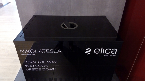 Elica Nikola Tesla Switch in schwarz BL-F-83 Umluft PRF 0146210